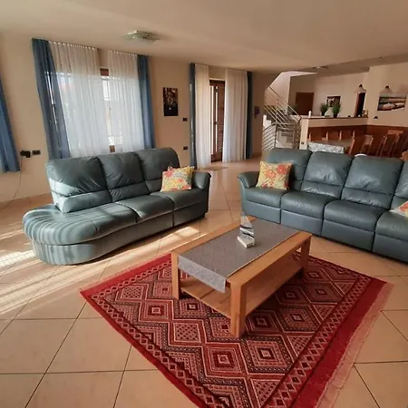 Relax Kampel Vila *